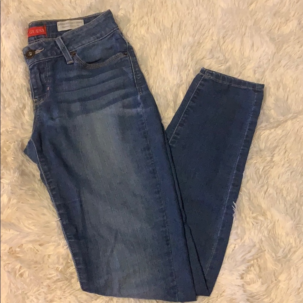 Guess Medium Rise Curvy Skinny